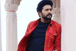 Bhojpuri: रोहतास के बीहड़ में 'डीएफओ' बने नजर आएंगे यश कुमार, शेयर की शेट की तस्वीर 