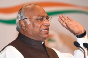 खड़गे ने महंगाई को लेकर केंद्र पर निशाना साधा, बोले- जनता को प्रधानमंत्री के 'वक्तव्य' की नहीं, 'कर्त्यव्य' की ज़रूरत है