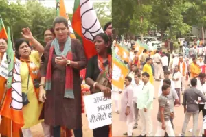 बिहार सरकार ने भर्ती नीति पर भाजपा के प्रदर्शन के मद्देनजर शिक्षकों की छुट्टियां कीं रद्द 