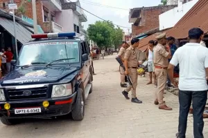 प्रतापगढ़: बाइक सवार दबंगों ने दुकान पर जमकर किया तांडव, दो घण्टे बंद रही बाजार