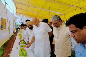 अमरोहा: आम प्रदर्शनी में 10 से अधिक जिलों के उत्पादकों ने लिया हिस्सा