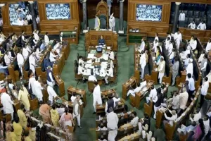 मणिपुर की घटना पर संसद में बवाल, मानसून सत्र के पहले दिन ही नहीं चली लोकसभा, कार्यवाही दिन भर के लिए स्थगित 
