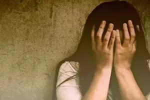 अमरोहा: मंगेतर से पहले दुष्कर्म...फिर बनाई अश्लील वीडियो, अब शादी से कर रहा इनकार