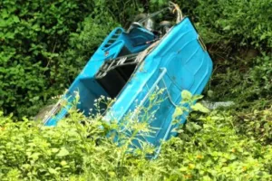 Chitrakoot News : उमस से महिला ने तोड़ा दम, डूबकर युवक की हुई मौत, श्रद्धालुओं से भरा ई-रिक्शा पलटा, कई चुटहिल