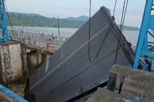 Uttarakhand News: हरिद्वार में भीमगोड़ा बैराज का फाटक टूटा, शहर में हाई अलर्ट