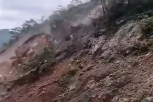 पिथौरागढ़: धारचूला में भूस्खलन से 25 जानें खतरे में आई, 50 परिवारों का कटा संपर्क