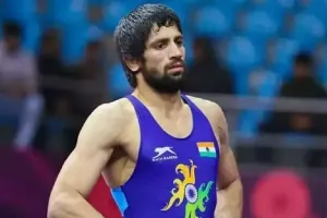 Asian Games 2023: एशियाई खेलों की दौड़ से बाहर हुए रवि दहिया, महाराष्ट्र के पहलवान आतिश टोडकर ने ट्रायल में हराया