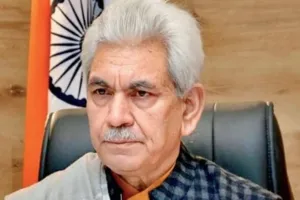 मनोज सिन्हा ने कहा- कुछ लोगों को लगता है कि सरकारी जमीन पर घर बनाने का अधिकार सिर्फ उनका है 