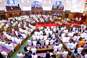 Monsoon Session: यूपी विधान परिषद में सपा सदस्यों का हंगामा, कार्यवाही दिनभर के लिए स्थगित