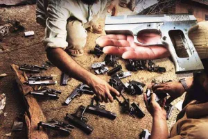 काशीपुर: अवैध हथियारों की बड़ी फैक्ट्री का किया भंडाफोड़, दो गिरफ्तार