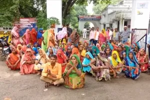 रायबरेली: मां- बेटी की मौत पर परिजनों ने एसपी ऑफिस का किया घेराव, जानें मामला