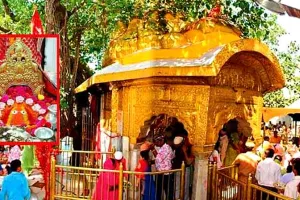 चिंतपूर्णी मंदिर में शुल्क के बाद ‘VIP दर्शन’, विधायकों-सांसदों और बुजुर्गों के लिए नि:शुल्क सुविधा