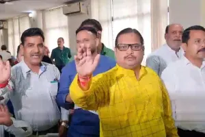 हल्द्वानी: कांग्रेस के पार्षदों के भारी हंगामे के बीच नगर निगम की अंतिम बोर्ड बैठक संपन्न