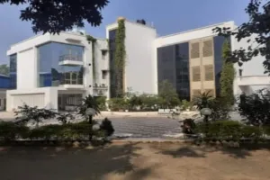 सीतापुर : नैमिषारण्य में होटल रूम से पर्यटक के रुपए चोरी, जांच में जुटी पुलिस