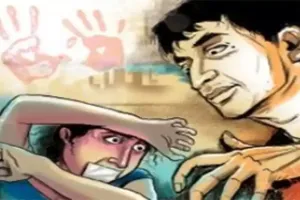 आगरा में अस्पताल संचालक ने नर्स के फाड़े कपड़े, रात भर चैंबर में बेहोश कर किया दुष्कर्म    