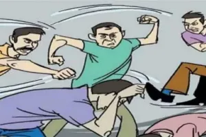 बाजपुर: छात्रों के 2 गुटों में मारपीट तीन घायल