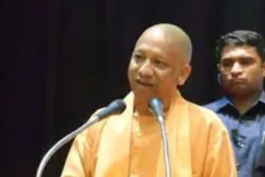 CM योगी ने कन्या सुमंगला योजना लाभार्थियों से किया संवाद, कहा - बेटियों से नहीं होने देंगे भेदभाव 