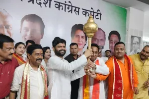 हिंदू राष्ट्र की मांग पर कमलनाथ ने कहा- भारत की बहुसंख्यक आबादी है हिंदू