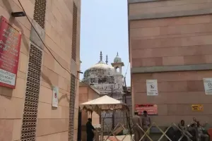 ज्ञानवापी एएसआई सर्वे फैसला: हाईकोर्ट के फैसले से  हिन्दू पक्ष और संत समाज में उत्साह, रणनीति तय करेगा मुस्लिम पक्ष 