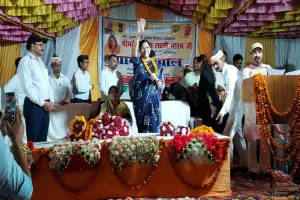 बहराइच: ग्राम्य विकास राज्य मंत्री को एंटी रेबीज लगाने के लिए भागता दिखा स्वास्थ्य महकमा