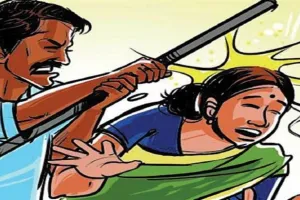 हल्द्वानी: गवाही से नाराज दबंगों ने मां और दिव्यांग बेटे को लहूलुहान किया