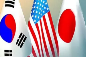 जापान, अमेरिका, दक्षिण कोरिया के विदेश मंत्रियों ने शिखर सम्मेलन को लेकर की बातचीत 