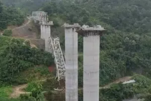रेलवे ने मिजोरम में पुल ढहने का कारण पता लगाने के लिए उच्च स्तरीय समिति का किया गठन 