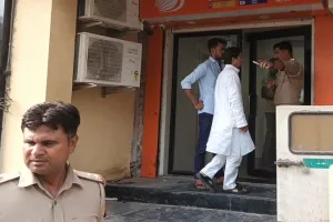 संभल: एटीएम कार्ड पिन बनाने का झांसा देकर निकाले 36 हजार, जांच में जुटी पुलिस