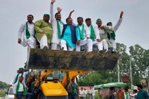 संभल: ब्लॉक अध्यक्ष पिटाई प्रकरण में गरजे किसान, भाकियू टिकैत की महापंचायत जोरशोर से उठाया मुद्दा