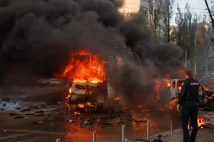 रूस ने यूक्रेन पर लगाया अब तक सबसे बड़े ड्रोन हमले का आरोप, दो लोगों की मौत... चार आईएल-76 परिवहन विमान क्षतिग्रस्त 