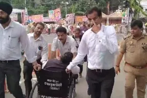 Kanpur Bar Association Election: महिला अधिवक्ता वोट डालने के बाद हो गई बेहोश, JCP की गाड़ी से भेजा गया अस्पताल