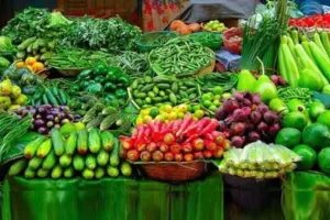 हल्द्वानी: सिटी मजिस्ट्रेट के सामने बेच दिया 200 रुपये किलो का टमाटर