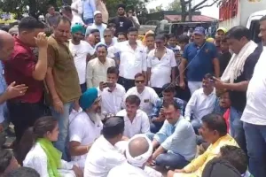 हल्द्वानी: रेरा एक्ट के खिलाफ प्रदर्शन करने सड़क पर उतरे किसान 