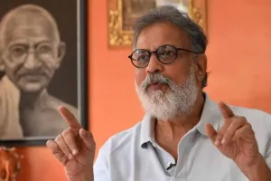 तुषार गांधी ने किया दावा- ‘भारत छोड़ो दिवस’ मनाने जाते समय उन्हें लिया गया हिरासत में 