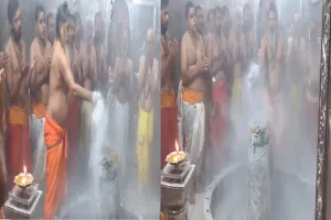 पांचवें सोमवार को महाकालेश्वर मंदिर में उमड़ी श्रद्धालुओं की भीड़, महाकाल का किये दर्शन 