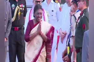 पुड्डुचेरी के तीन दिवसीय दौरे पर राष्ट्रपति द्रौपदी मुर्मू, मद्रास विश्वविद्यालय के 165वें दीक्षांत समारोह में होंगी शामिल 