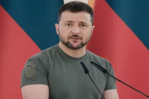 स्वीडन की यात्रा पर पहुंचे जेलेंस्की, राजा कार्ल सोलहवें गुस्ताफ और रानी सिल्वियासे करेंगे मुलाकात 