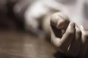 बाराबंकी : संदिग्ध अवस्था में फंदे से लटका मिला युवक का शव