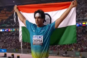 मेजर ध्यानचंद  की तरह भारतीय खेलों के 'युगपुरुष' बनने की राह पर नीरज चोपड़ा : अशोक ध्यानचंद 