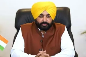 सीएम मान ने कहा- पुरोहित ने राष्ट्रपति शासन की धमकी देकर पंजाबियों का अपमान किया