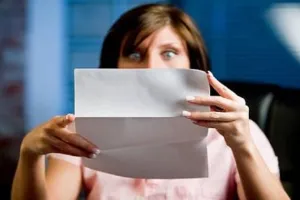 महिला के फोन का बिल आया 1.65 करोड़ रुपये, देखकर उड़े होश, कंपनी ने बताई ये वजह