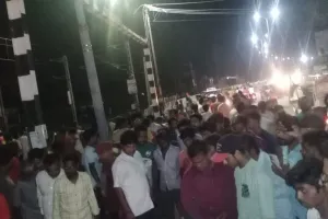 बरेली: मरे हुए कुत्ते के शव को खा रहा था मंदबुद्धि युवक, मचा हड़कंप