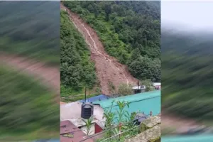 रुद्रप्रयाग: गौरीकुंड में तीन बच्चे मलबे में दबे, दो की मौत, एक की हालत गंभीर