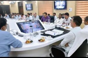 मंत्री जितिन प्रसाद बोले- विशेष अभियान चलाकर सड़कों को गड्ढामुक्त बनाने का किया जाए कार्य 