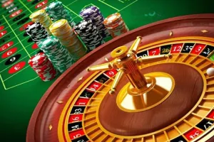 ऋषिकेश: Resort में चल रहा था Casino, Dancer लगा रहीं थीं ठुमके, सिपाही भी कर रहा था शाम धुंआ-धुंआ...