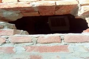 बहराइच : दो गांव से चोरों ने सेंध लगाकर लाखों की संपत्ति उड़ाई, नहीं दर्ज हुआ मुकदमा 