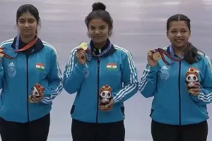 भारत ने महिला 50 मीटर थ्री पोजीशन में टीम स्पर्धा का रजत पदक जीता 