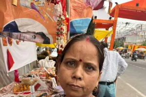 बरेली, बाजार में हर तरफ कान्हा...कान्हा, जन्माष्टमी की पूर्व संथ्या पर टूटी अपार भीड़, लोगों ने की जमकर खरीदारी