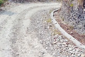 हल्द्वानी: डीएम मैडम 2017 में मंजूर हुई थी सड़क अब तक नहीं बनी