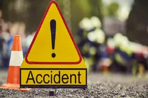 नेपाल में ट्रक से टकराई यात्रियों से भारी बस, सात की मौत... 27 घायल 